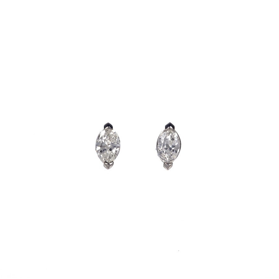 Ptダイヤモンドピアス